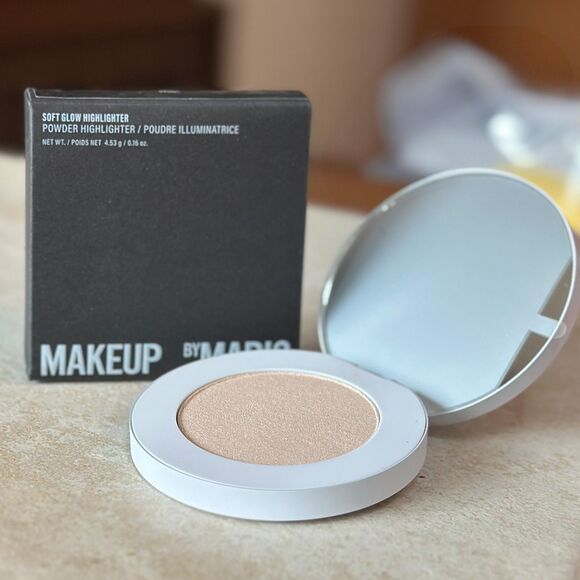 Makeup by Mario Other - MAKEUP BY MARIO Soft Glow Highlighter Pearl 4.53g Face Powder Illuminator New